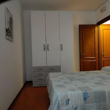 Casa Vittoria Toscolano-Maderno Apartman Kültér fotó