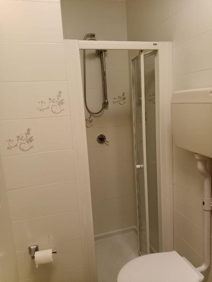 Casa Vittoria Toscolano-Maderno Apartman Kültér fotó